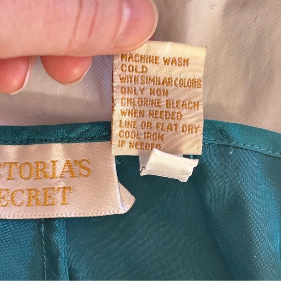 VICTORIAS SECRET VTG Gold Label Satin Green Maxi Nightgown Slip Dress Size S - Picture 10 of 13